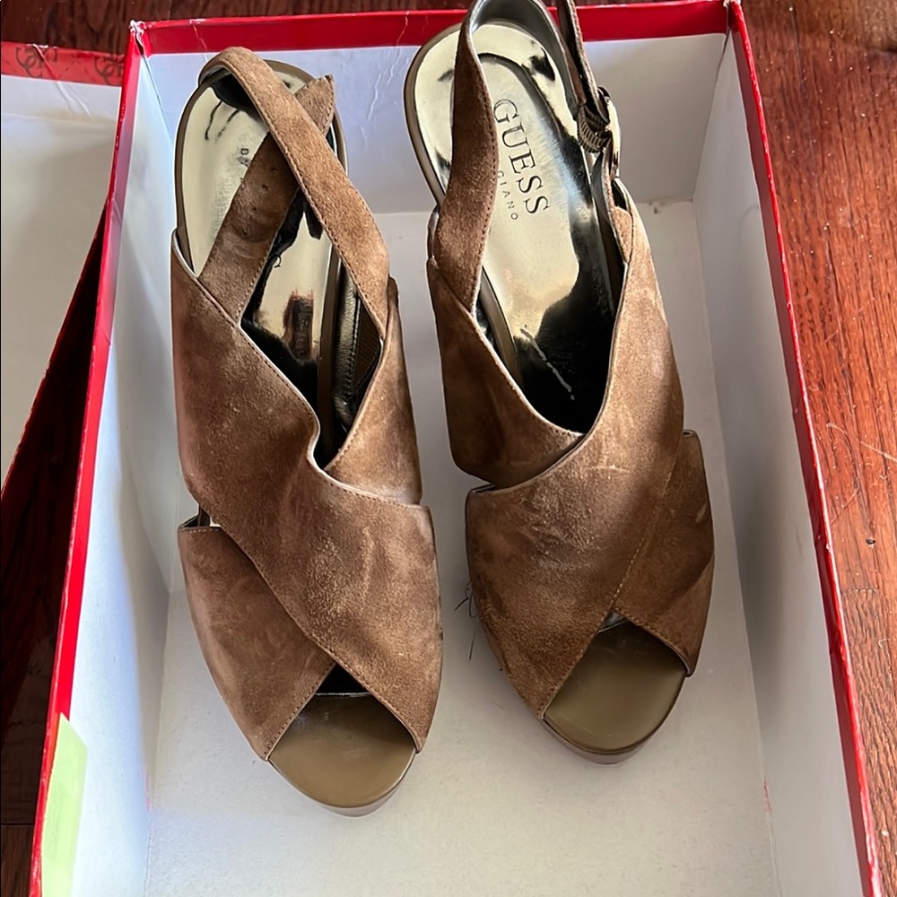 GUESS Women's Brown Slingback Sandals